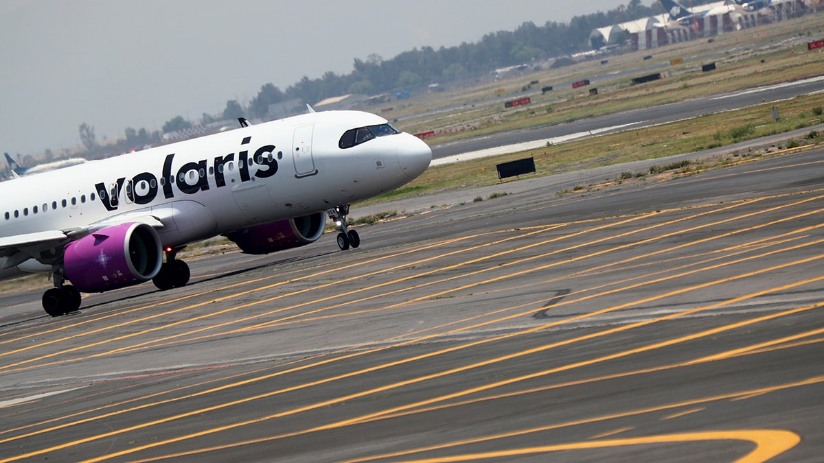 Volaris airplane