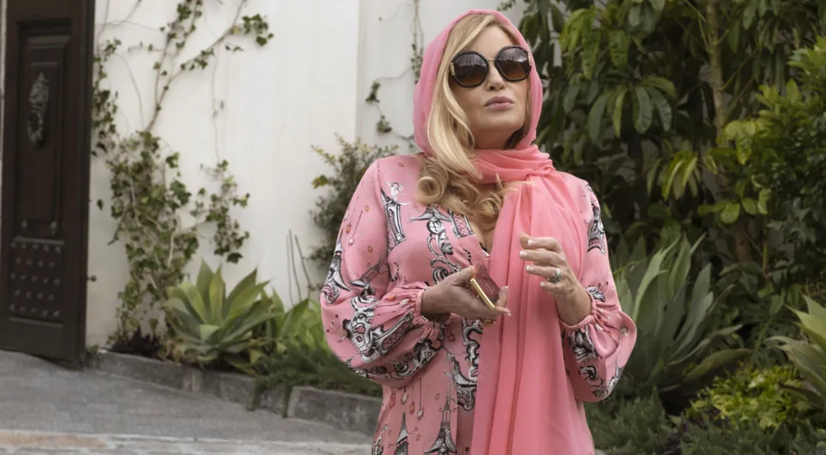 Jennifer Coolidge in 'The White Lotus' (Courtesy: HBO)