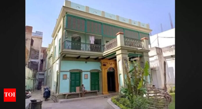 Mukti-Bhawan-A-house-in-Kashi-where-only-the-dying.jpg