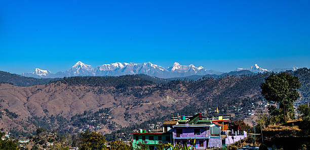 Almora, Uttarakhand: A cultural hillside gem offering crisp winter air, scenic ridges, and Kumaoni traditions. Almora is great for those who love peaceful settlements, eco-stays, and soulful December mountain mornings.