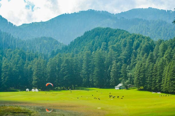 Chamba, Himachal Pradesh: A charming town with ancient temples, cozy markets, and stunning valley panoramas. Chamba gives you winter calm, culture, and scenic drives—perfect for travelers wanting heritage with mountain beauty.
